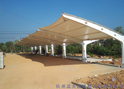 膜結構停車(chē)棚案例展示四